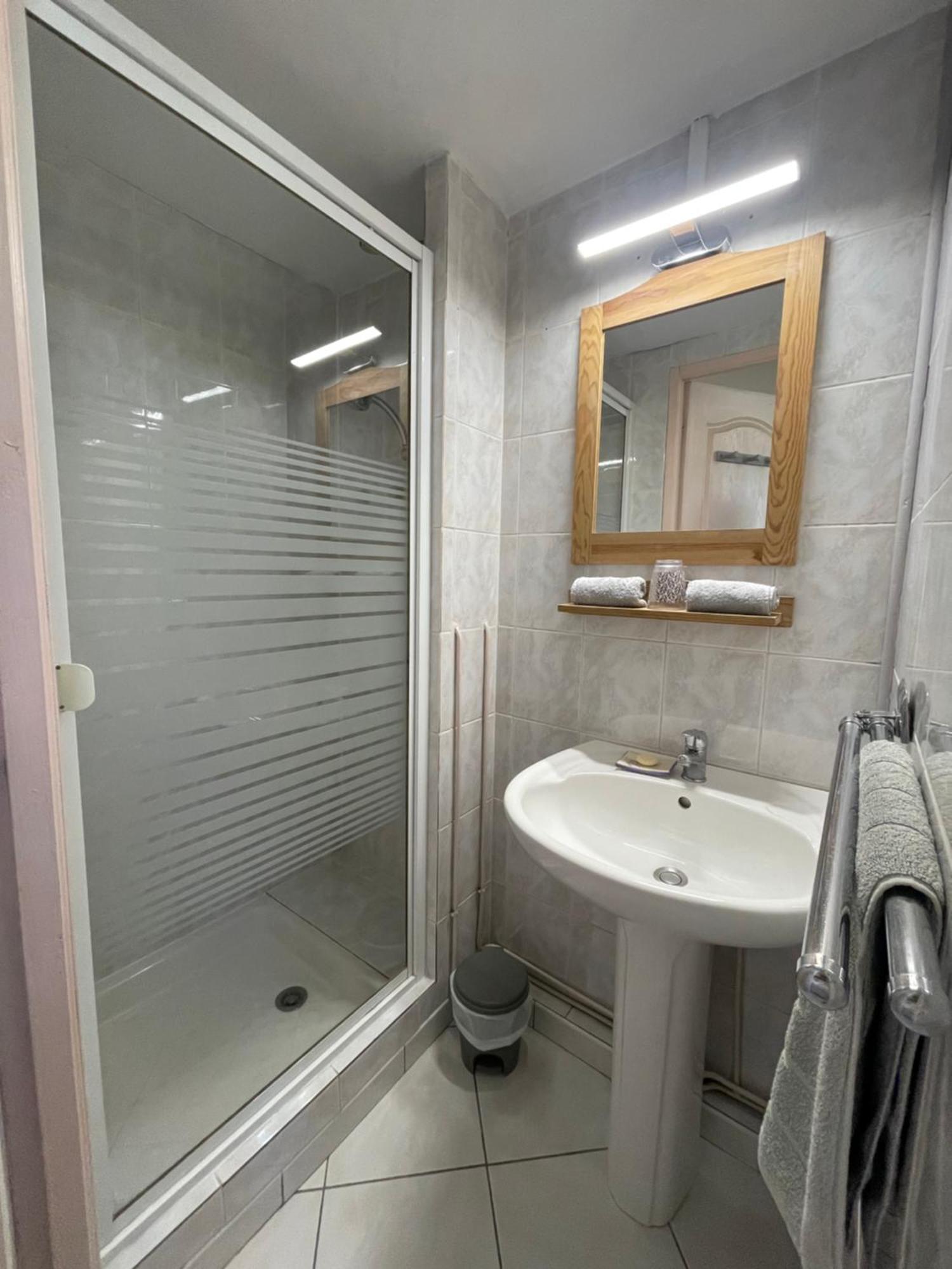 Port De Carry Le Rouet Apartment Exterior photo