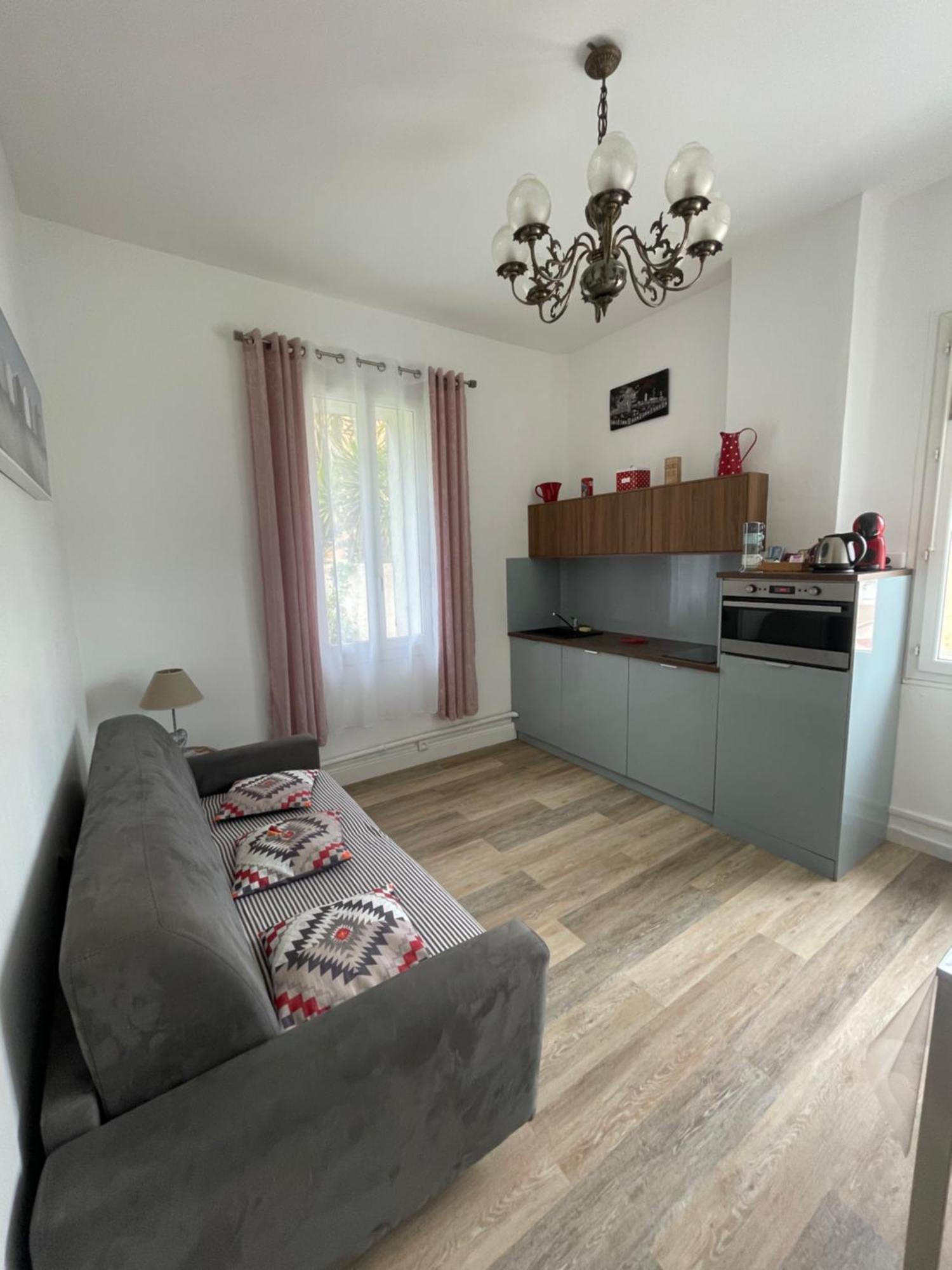 Port De Carry Le Rouet Apartment Exterior photo